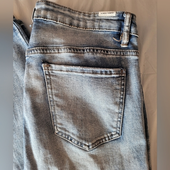 Almost Famous Women Light Blue Distressed Jeans ,size 30x27 - Picture 4 of 4
